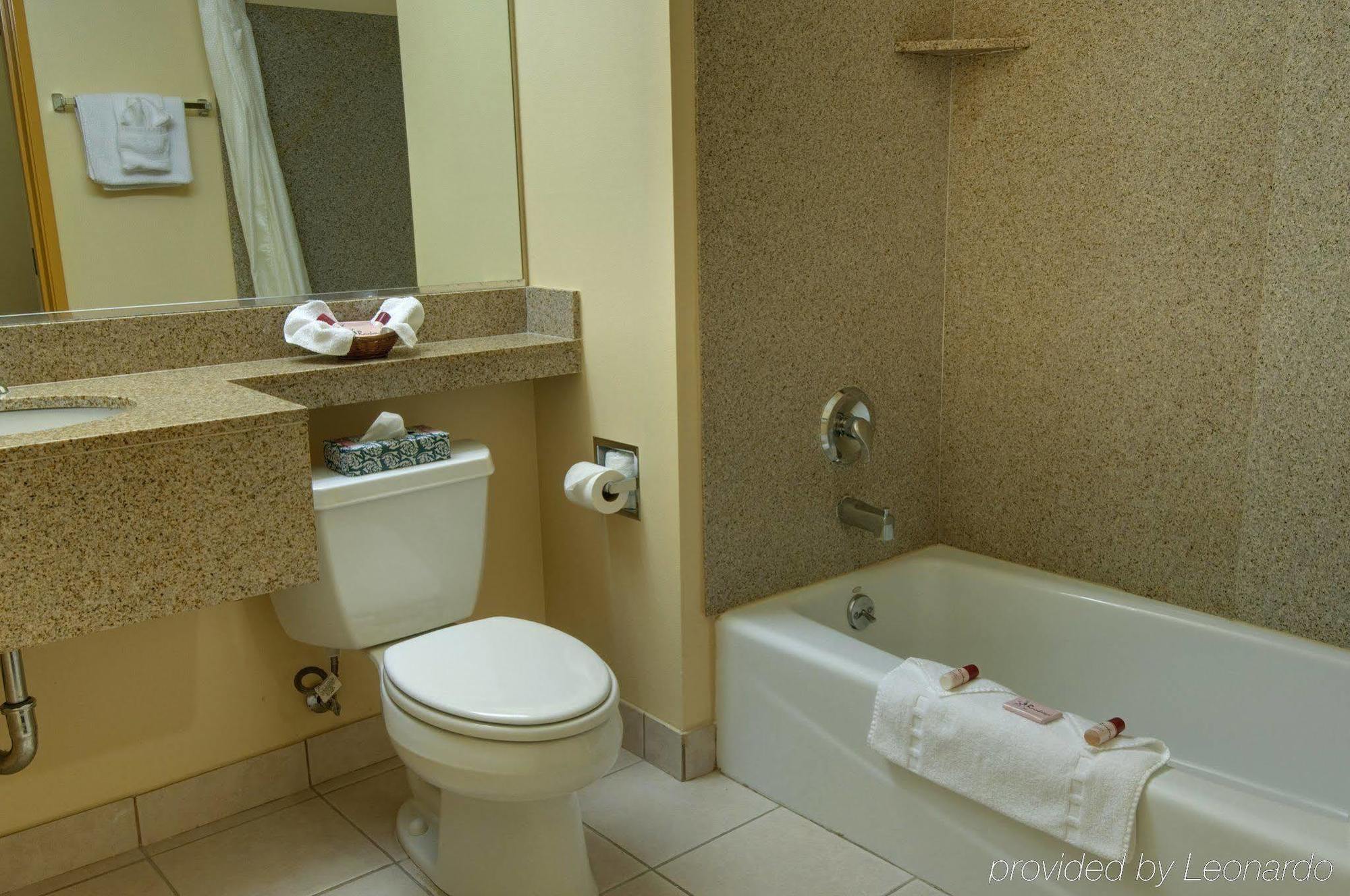 H3 Inn & Suites - Lax Airport - Los Angeles Inglewood Szoba fotó