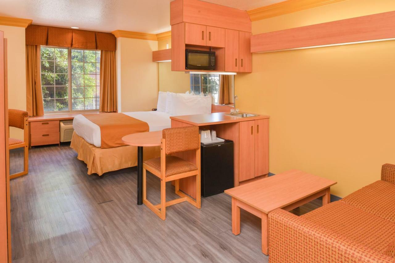 H3 Inn & Suites - Lax Airport - Los Angeles Inglewood Kültér fotó