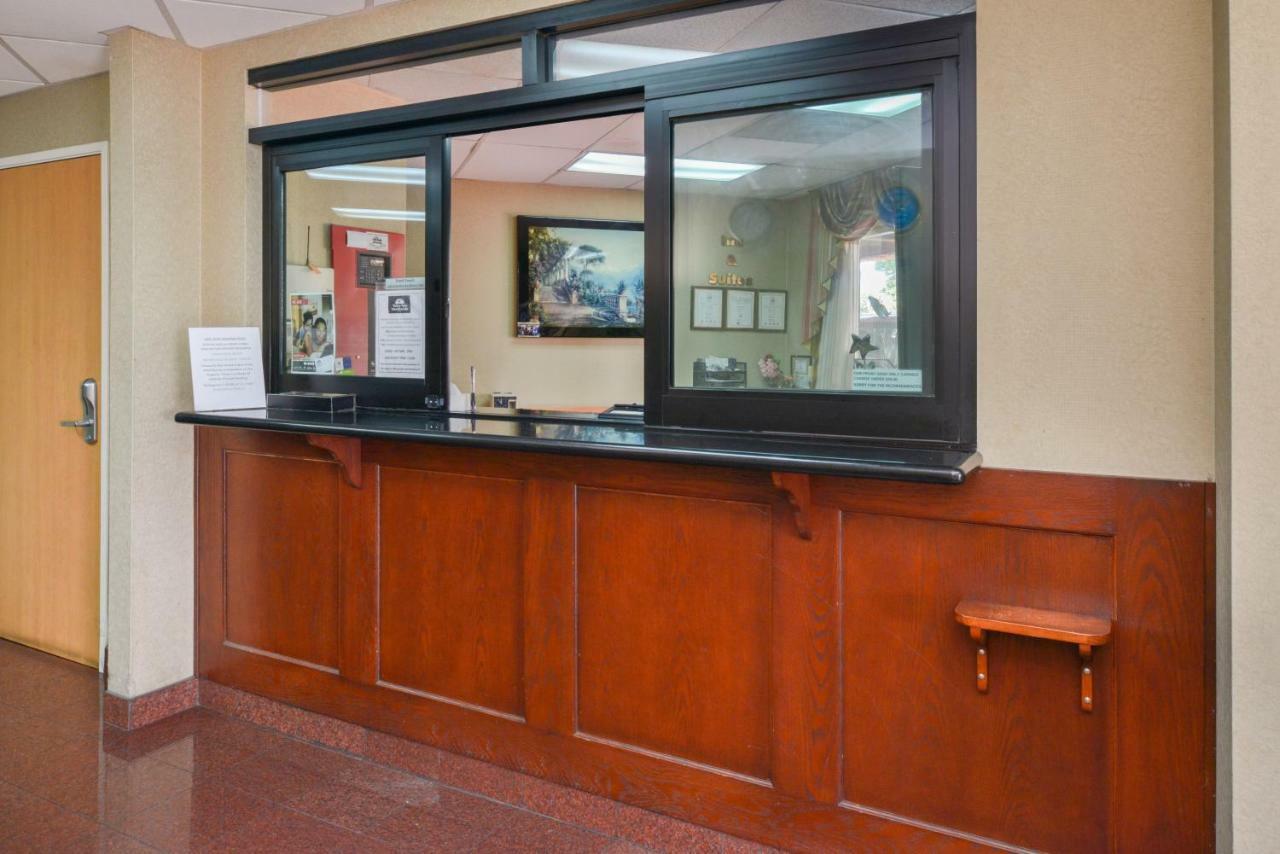 H3 Inn & Suites - Lax Airport - Los Angeles Inglewood Kültér fotó